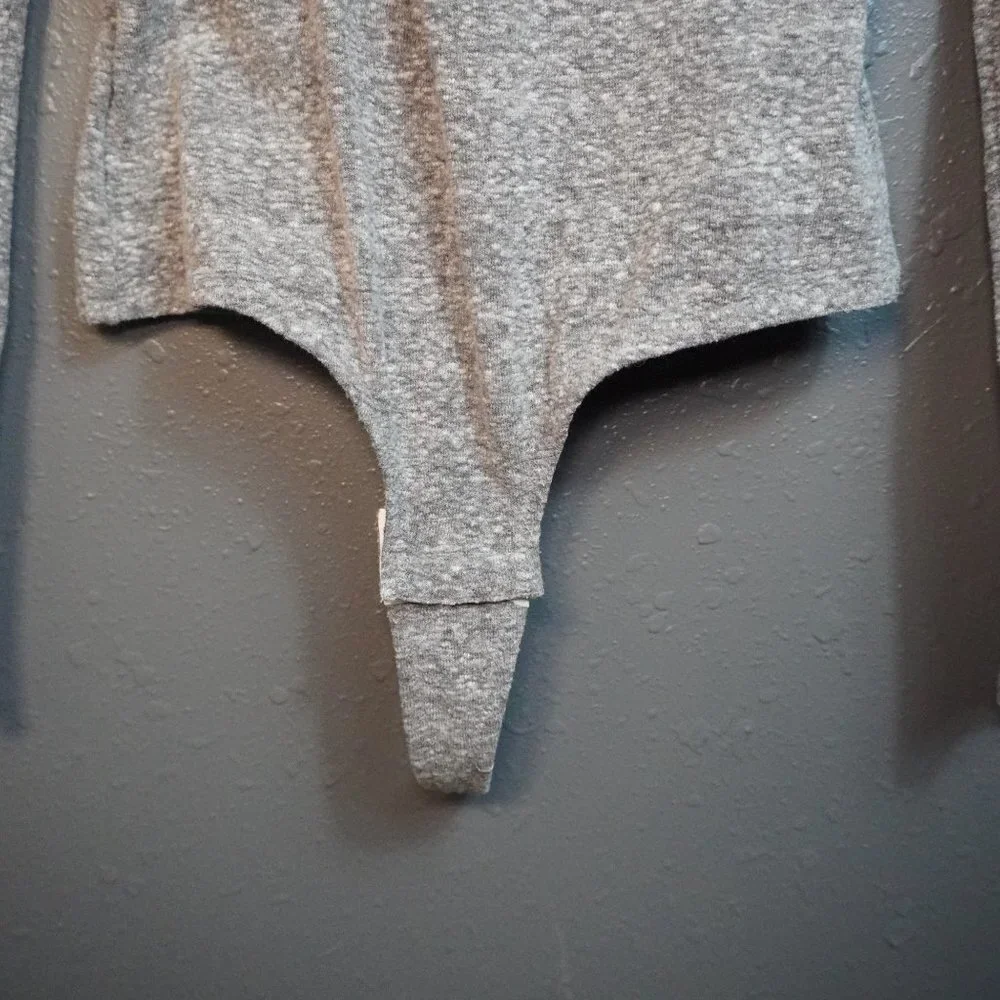 Madewell Women Heather Grey Wrap Thong V Neck Long Sleeve Bodysuit Size Medium - Picture 3 of 9